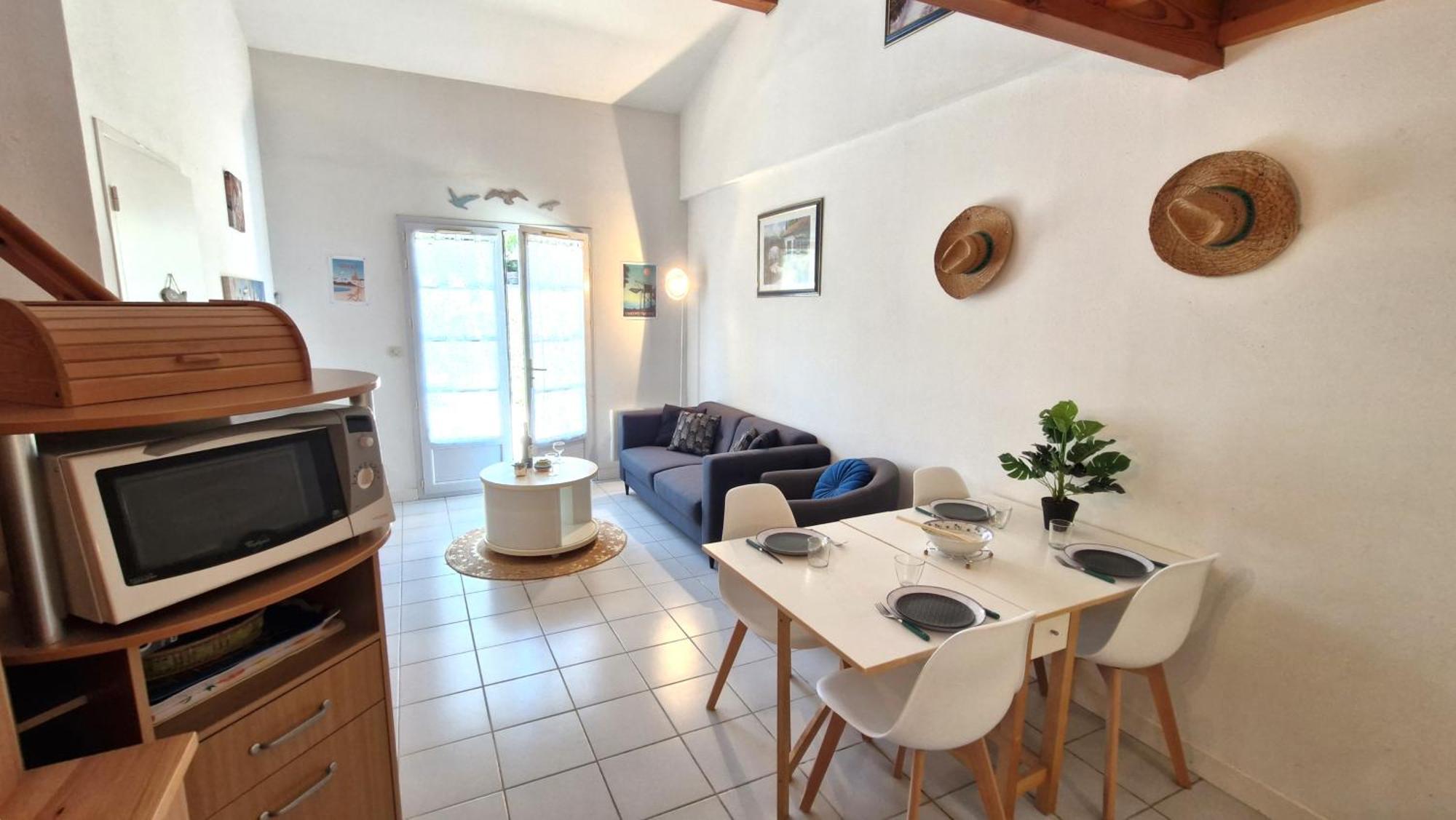 Meschers Sur Gironde - Maisonnette De Vacances - Terrasse - Proche Plage Esterno foto